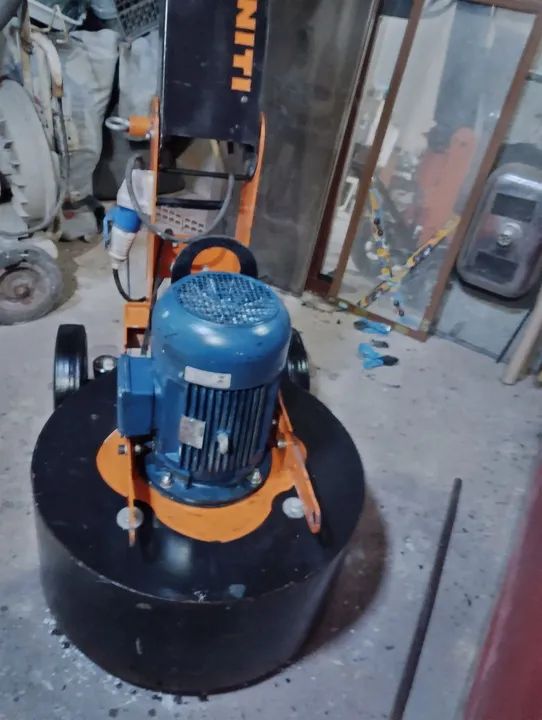 Politriz Finniti FP09 + Aspirador de pó R$27.000,00 - Foto 6