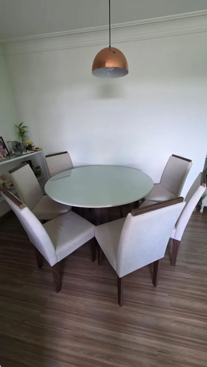 Mesa de Jantar com 6 cadeiras