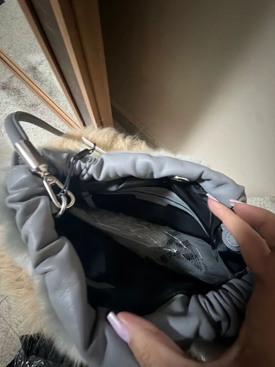 Bolsa Calvin Klein de pelo - Foto 3