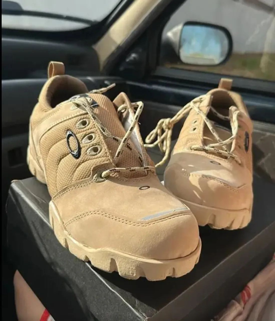 Tenis Okley Refletivo Halftrack Low Resistente Adventure