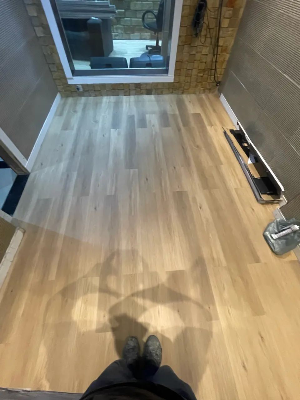 Aplicação de Piso Vinílico e Rodapés  - Foto 4