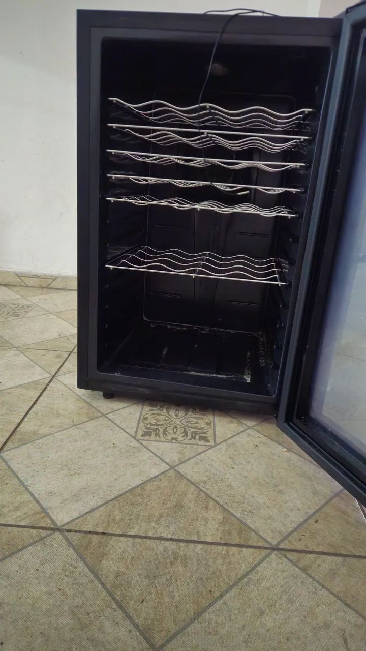 Adega easy cooler 28 garrafas - Foto 3