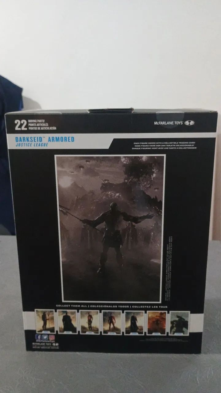 Boneco DC multiverse darkseid armored . - Foto 3