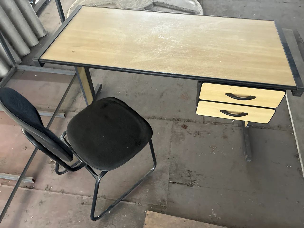 Mesa escritório e ganhe uma cadeira grátis  - Foto 3