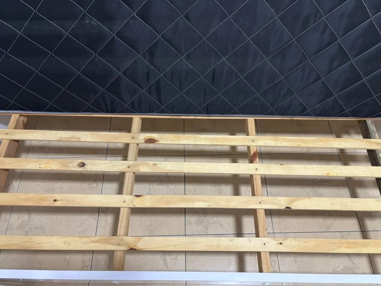 Cama de Solteiro à venda  - Foto 2