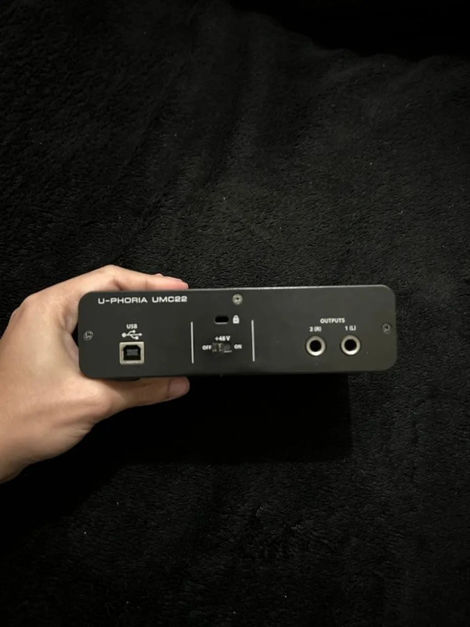 Interface de Áudio Behringer U-phoria Umc22 Original para Home Studio - Foto 2