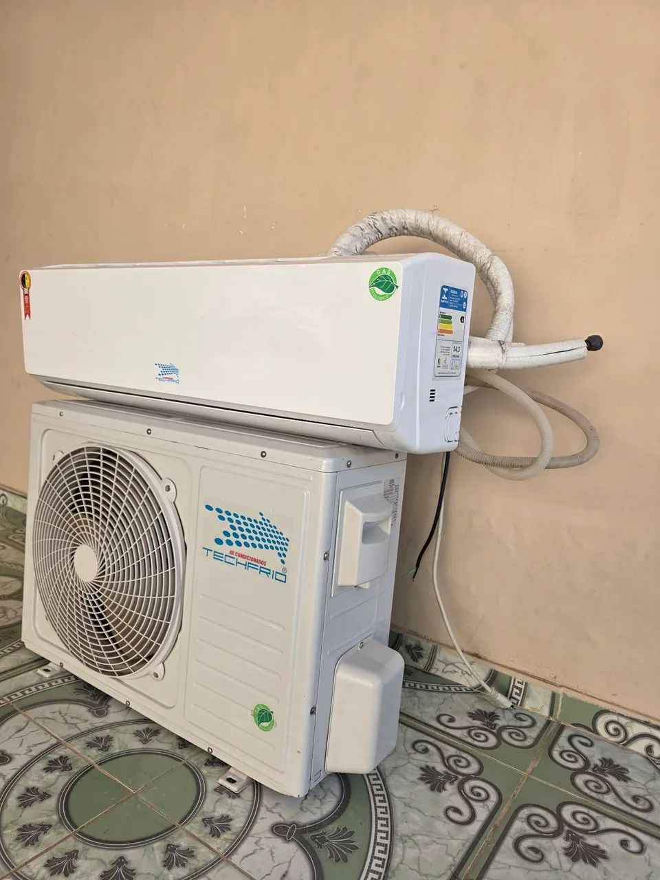 Vende-se Central de  Ar 18.000 btus - Foto 2