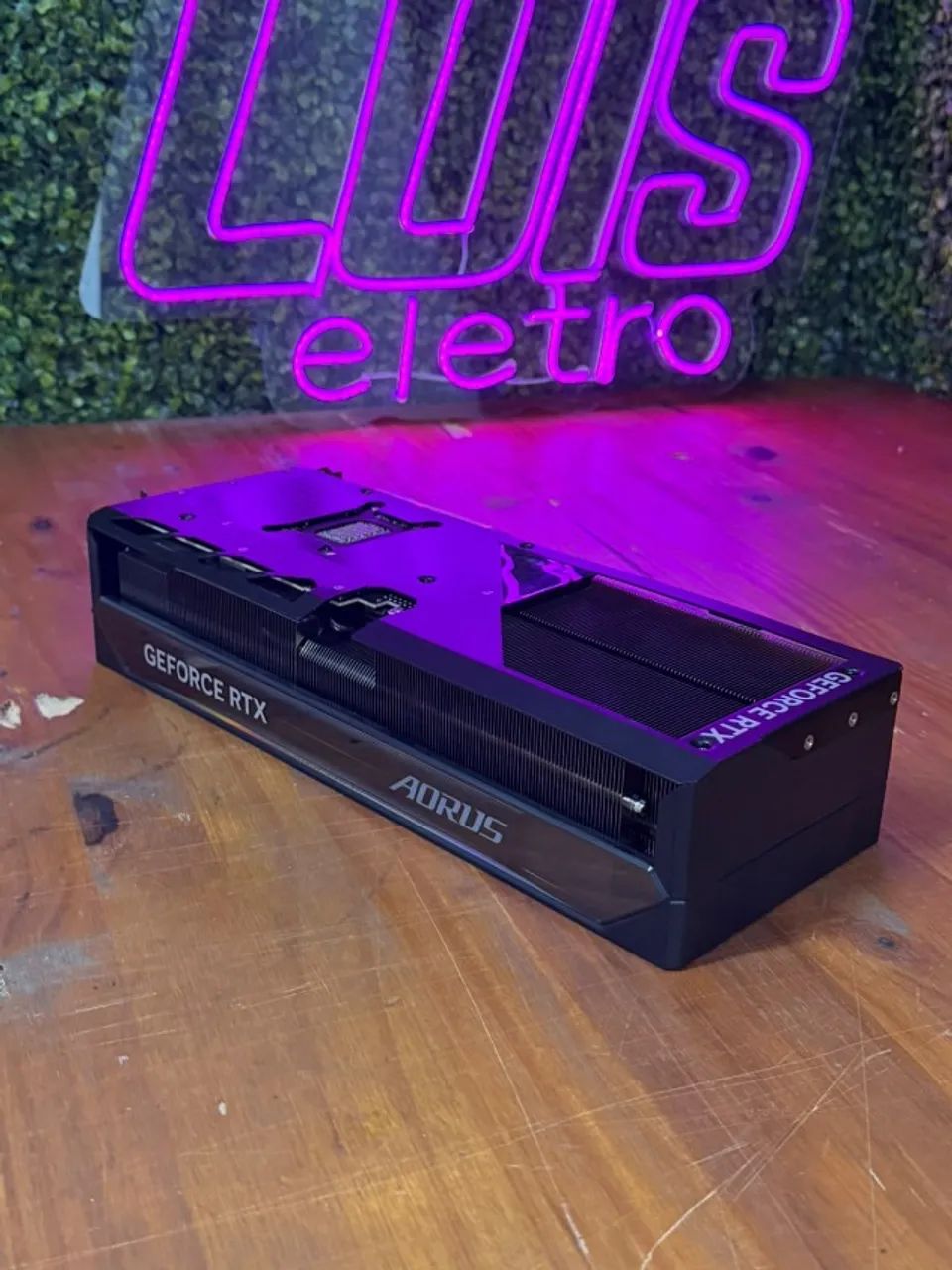 RTX 5080 16GB Aorus Master - Foto 2