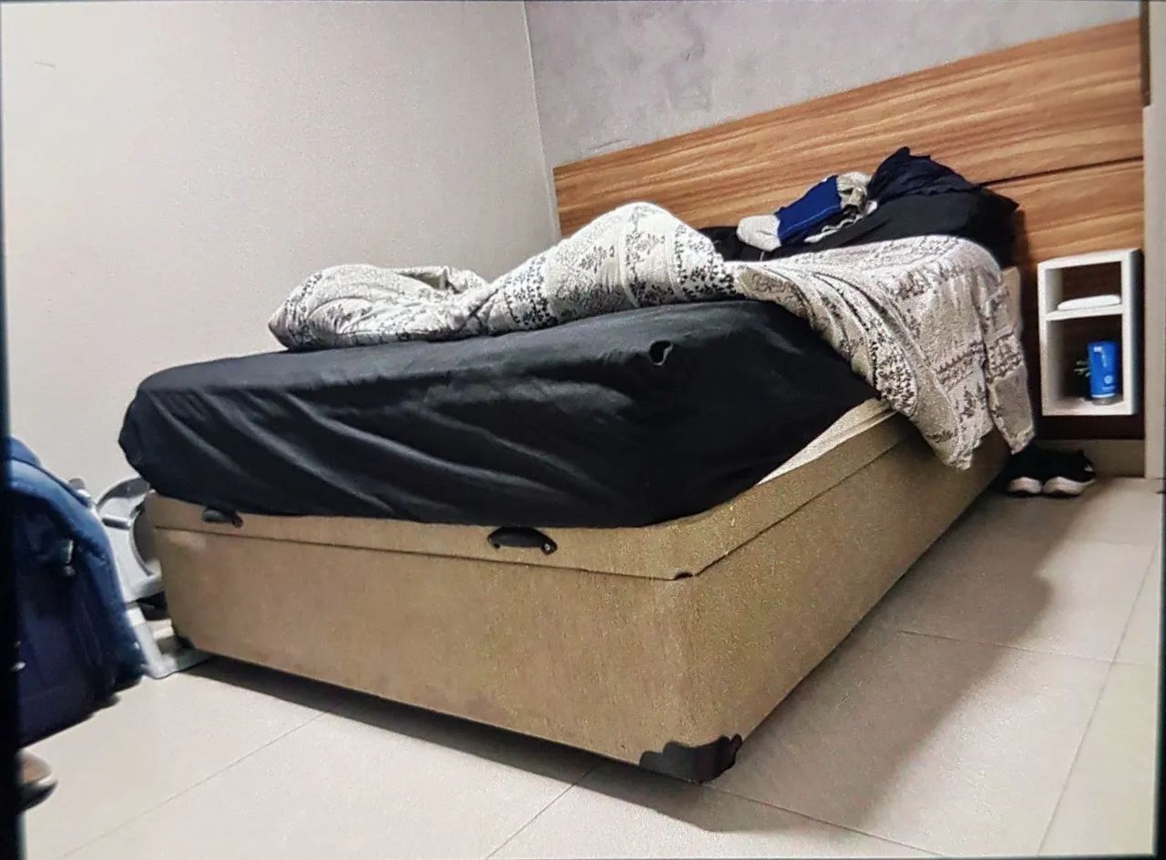 SOFA É CAMA DE CASAL COM BAU  - Foto 2