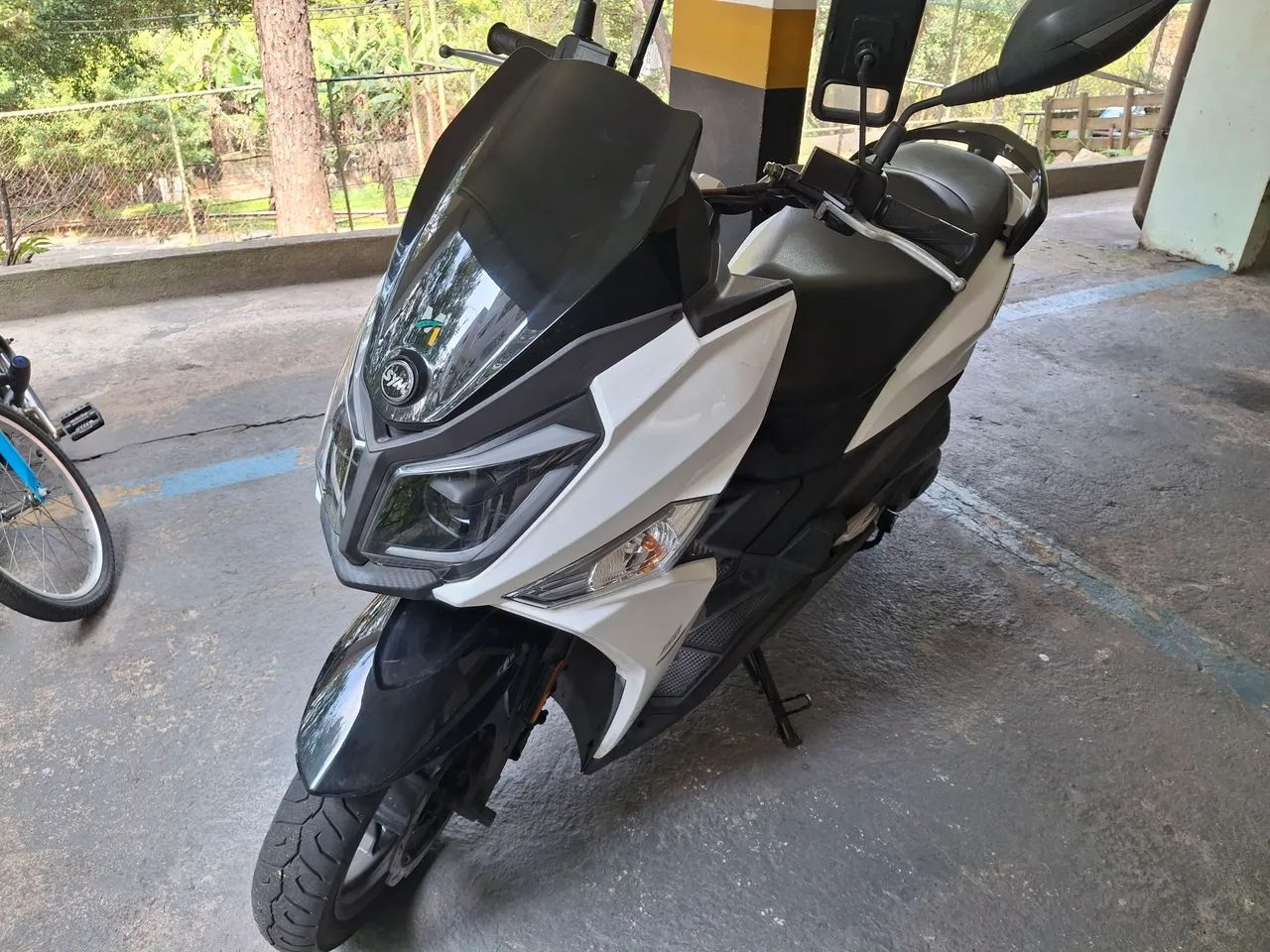 Scooter Dafra Cruysim 150cc 2024 - Baixo km