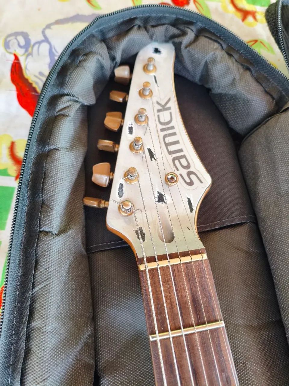 Guitarra Samick Stratocaster HSS Custom Relic + Bag Acolchoada - Foto 2