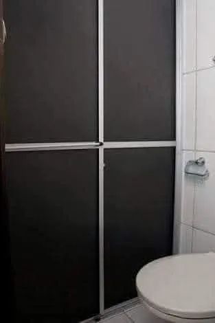 Box e fechamento de pia em acrílico 