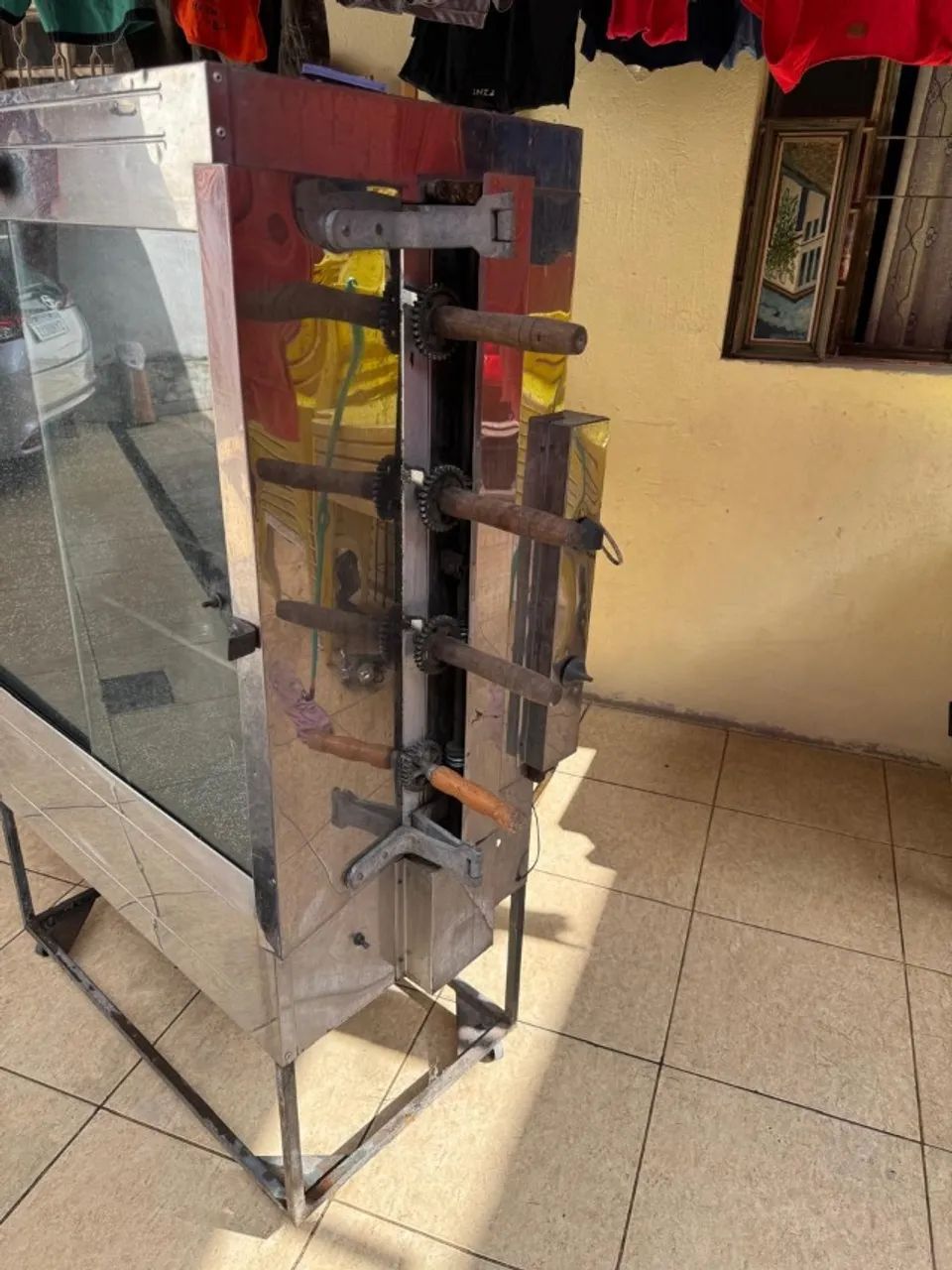 Assador de frango a gás 4 espetos seminovo - Foto 2