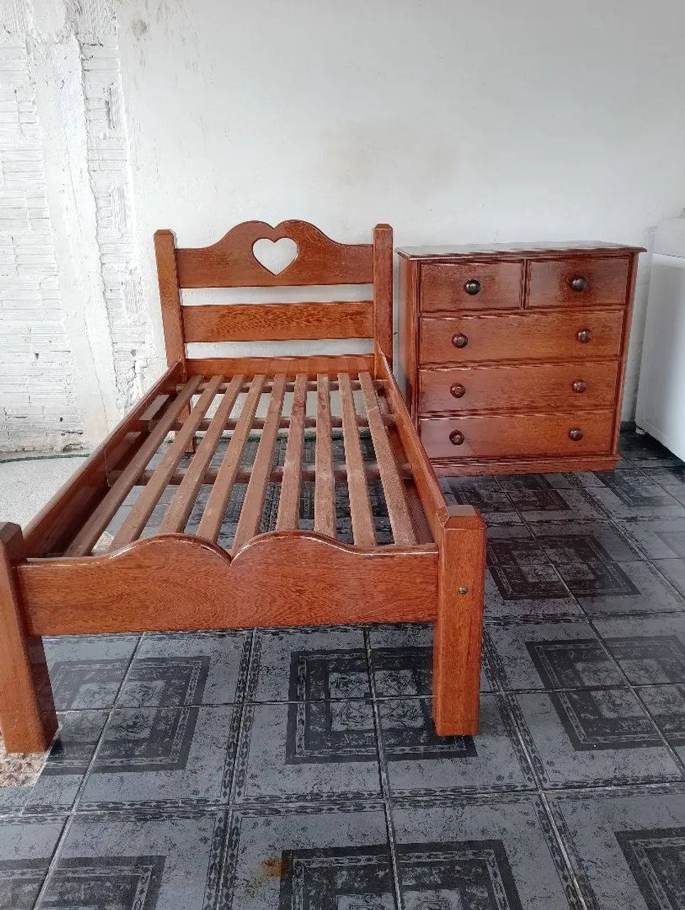 Cama de solteiro em madeira Massaranduba - Foto 2