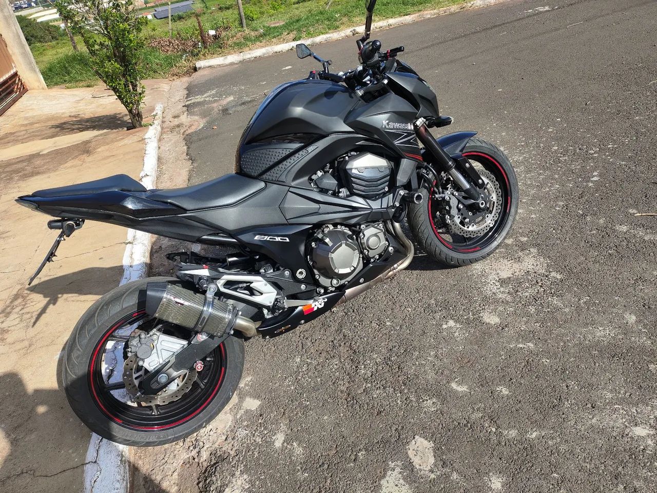 ドラグダケ　黒 Kawasaki Z-800 2013 - 1495817870 | OLX