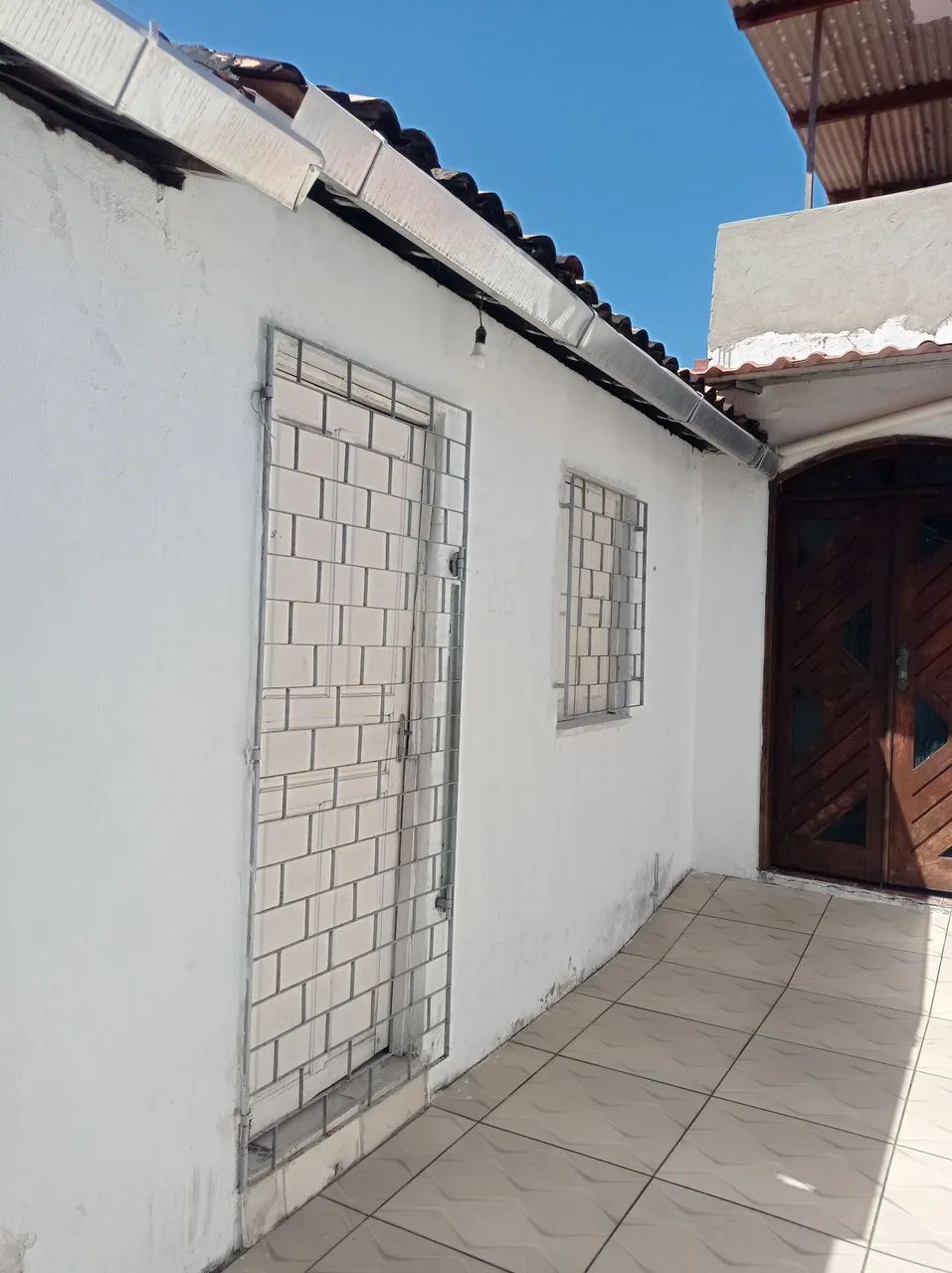 Alugo casa no Lamarão 