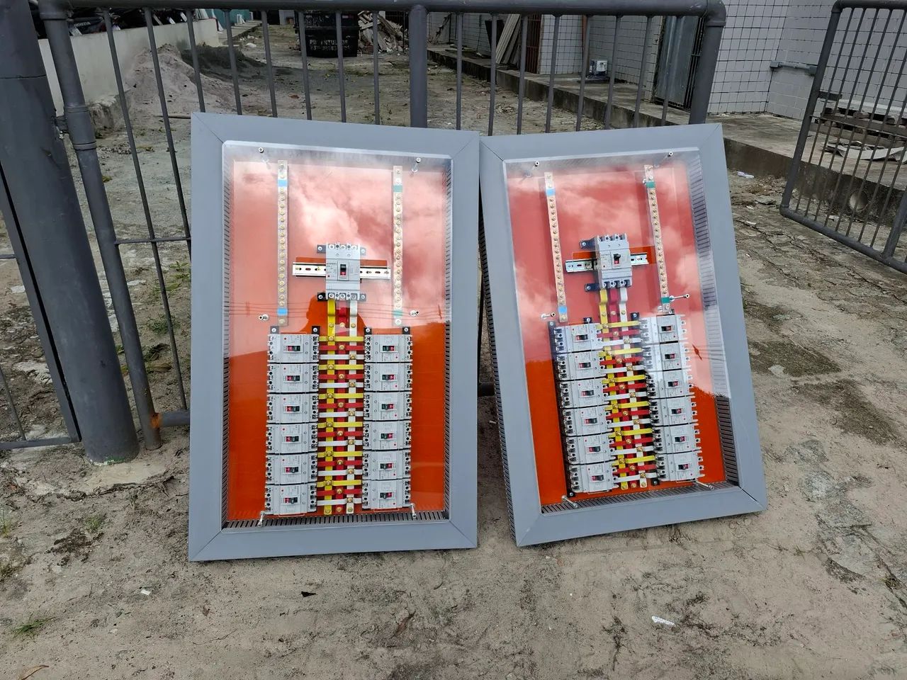 Montagem de quadros elétricos  - Foto 2
