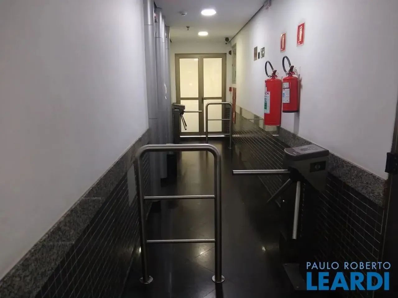 CONJ. COMERCIAL - PINHEIROS - SP - Foto 12