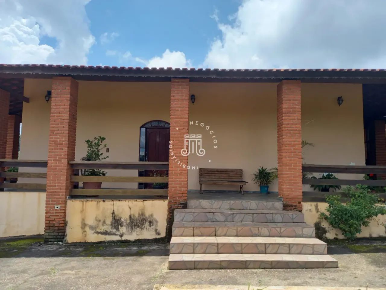CHÁCARA À VENDA COM 2.000m² - JARINU/SP.