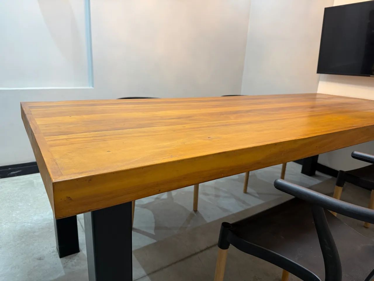 Mesa  Nova em madeira maciça  - Foto 4