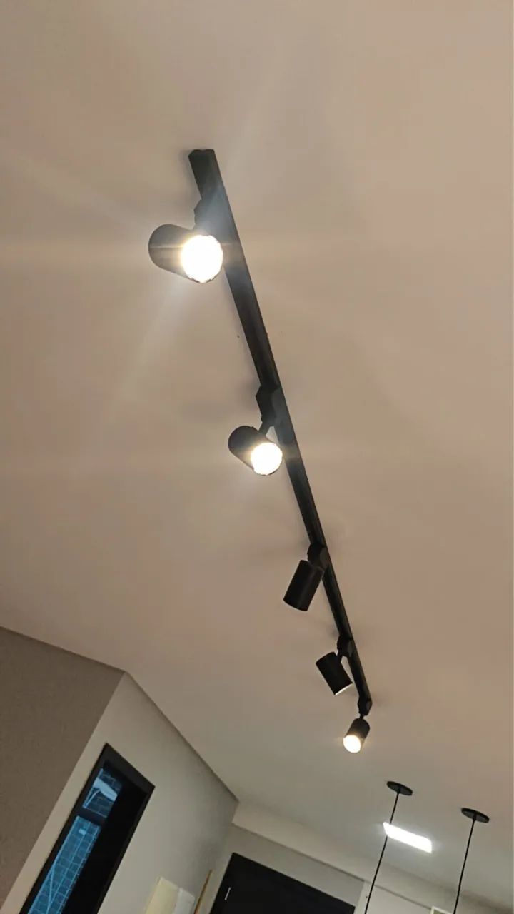 TRILHO DE LED 