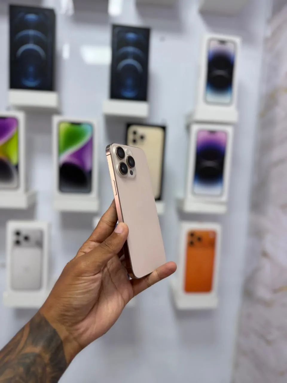 IPHONE 16 PRO MAX 256GB ?R$ 5.799 - Foto 3