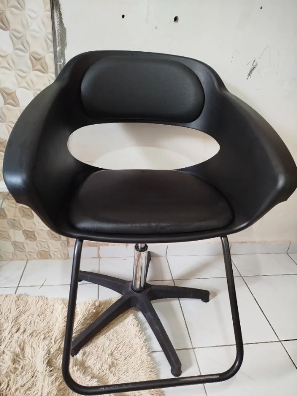 Vende-se cadeira de salão  - Foto 2