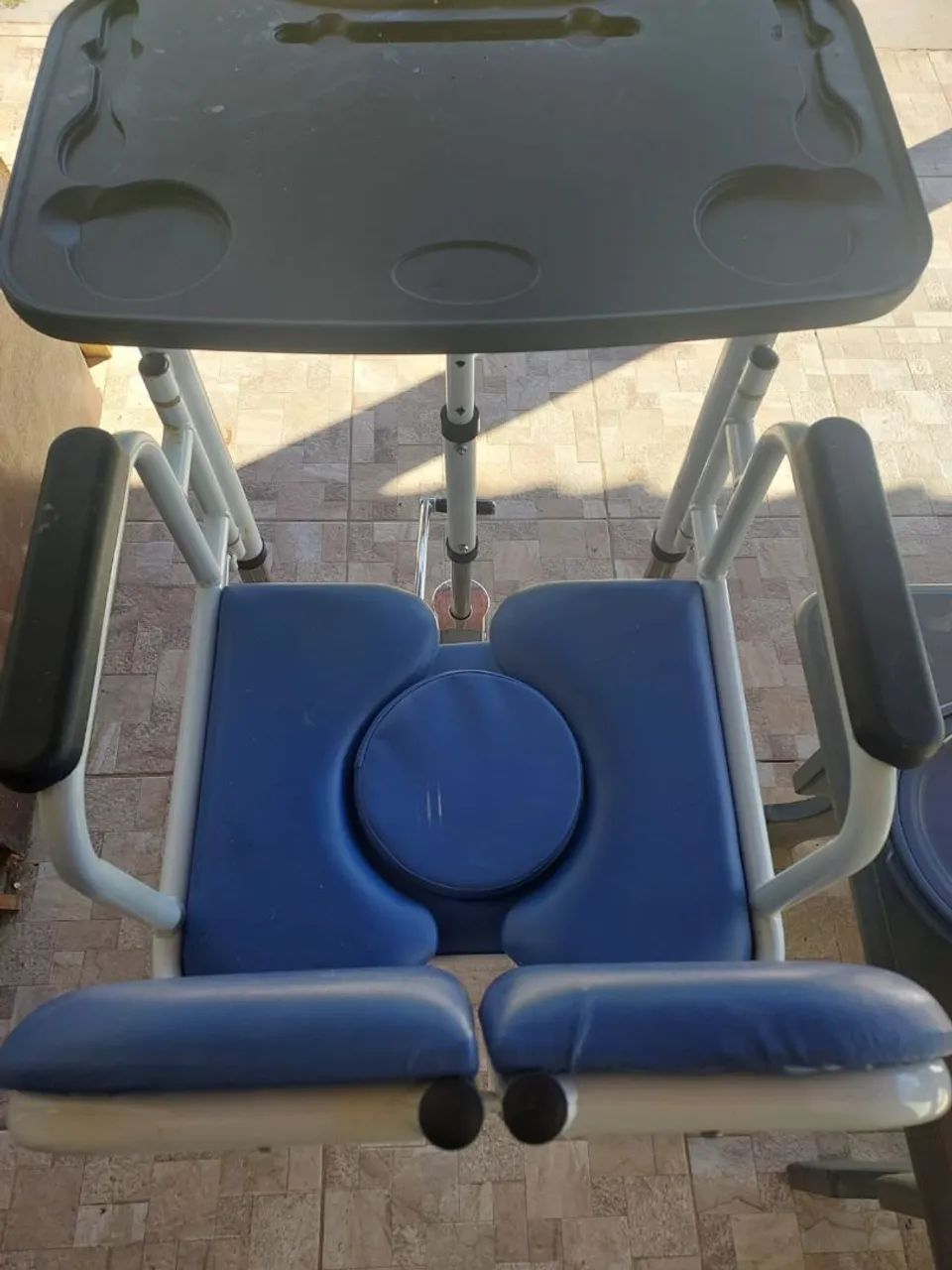 Cadeira Multifuncional Higiênica 