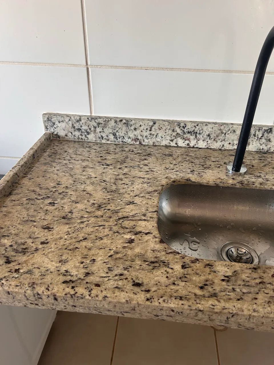 Pia e lavatório de banheiro  - Foto 3