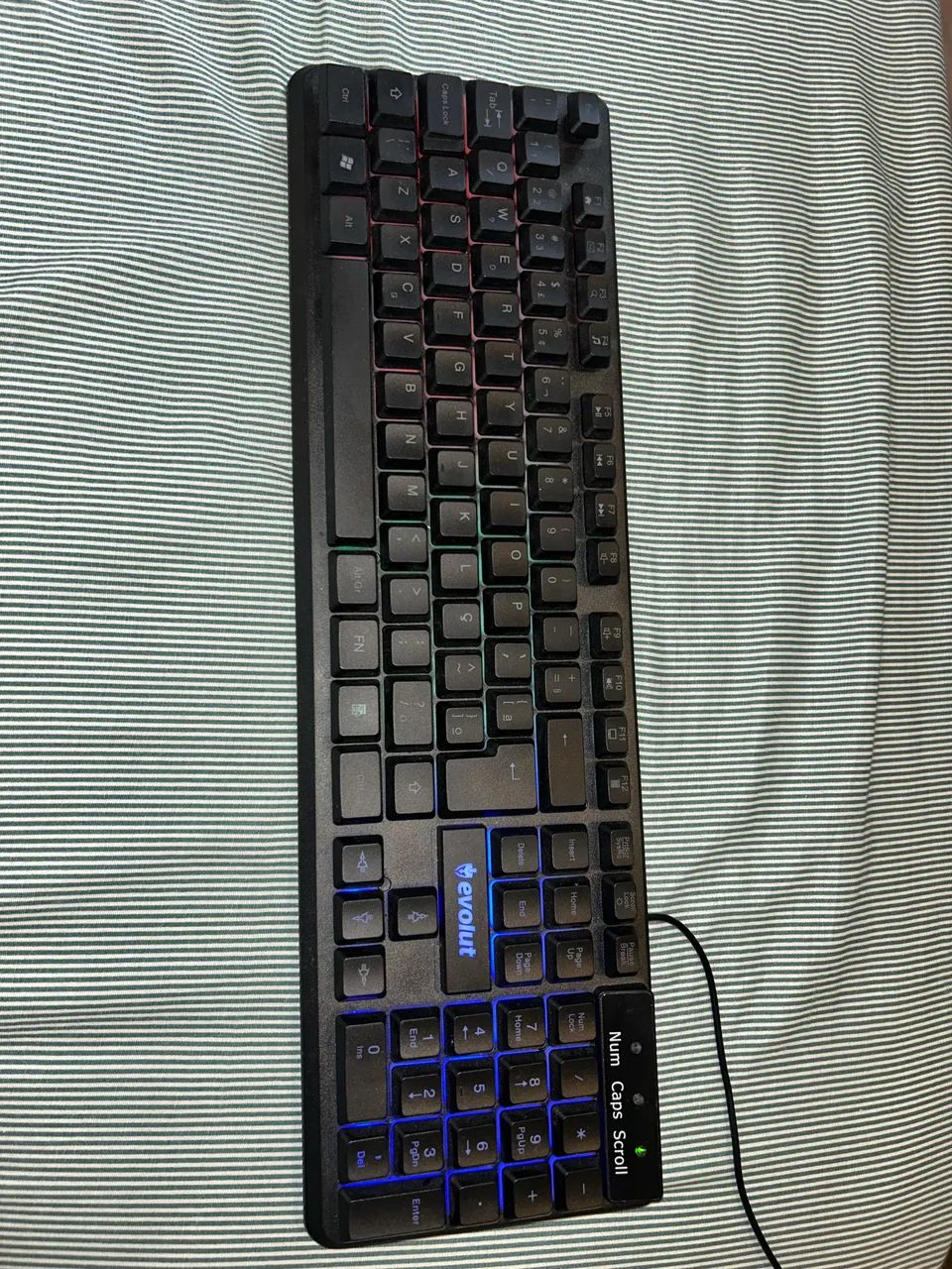 Teclado da Evolut 100% 