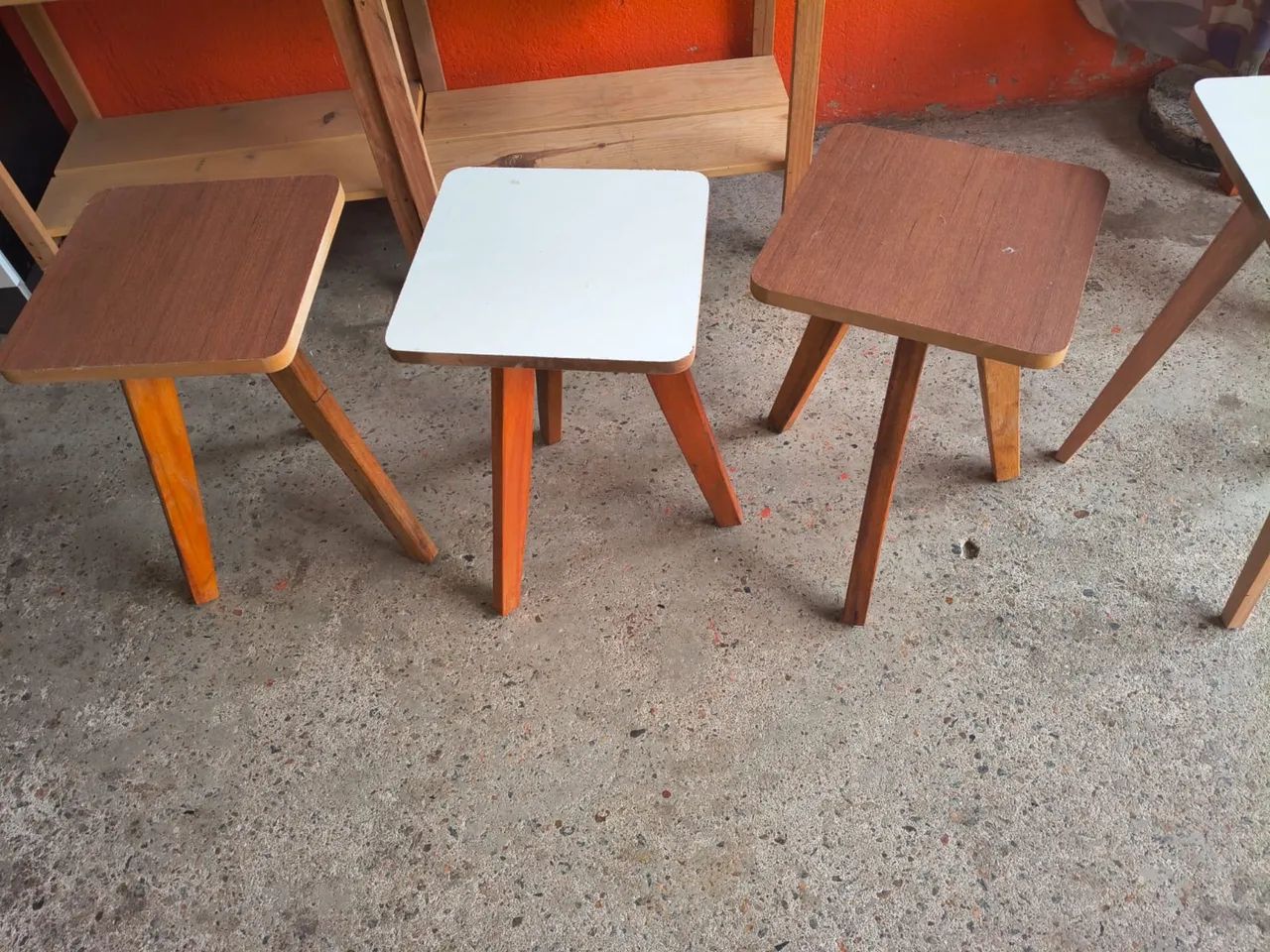 Mesinha multiuso novas - Foto 2