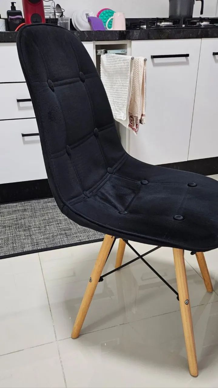 Mesa completa com jogos de cadeira  - Foto 4