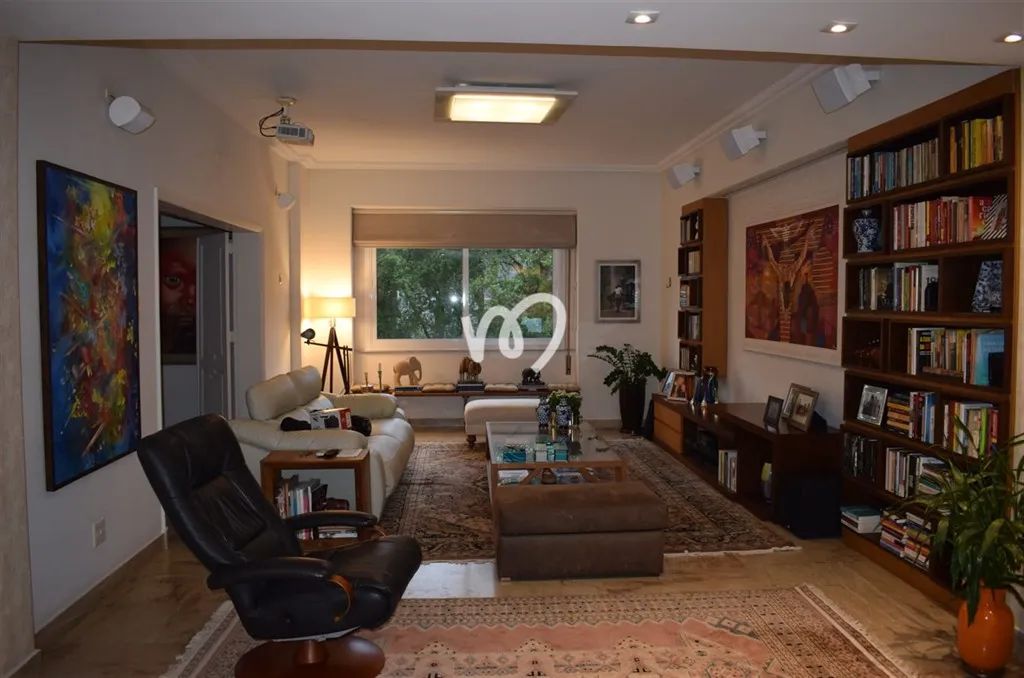 BELÍSSIMO APARTAMENTO NO FLAMENGO