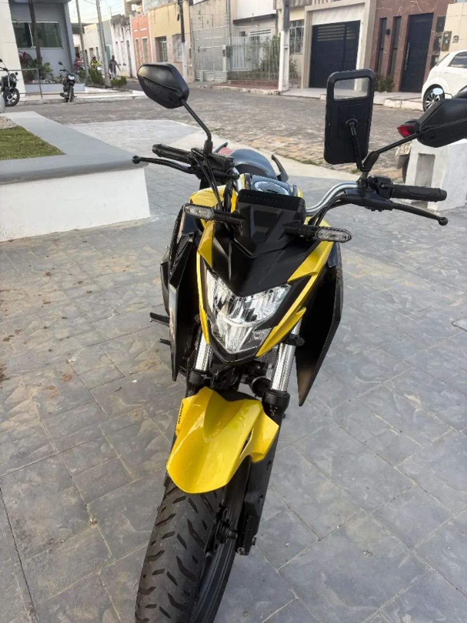 CB300F Twister  - Foto 2