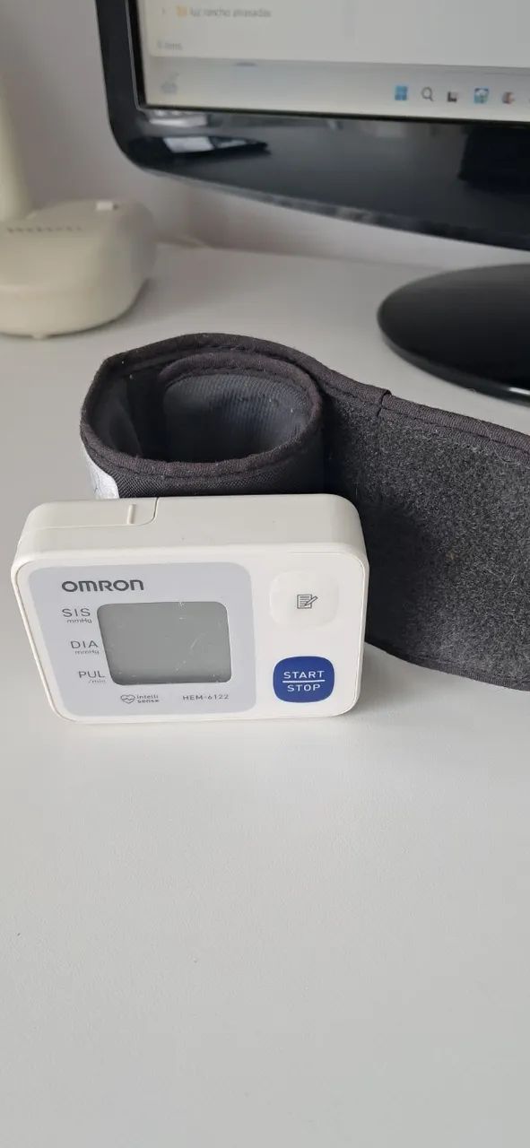 Aparelho de pressão Digital OMRON HEM-6122