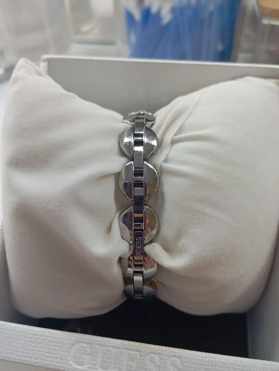 Relógio Guess Feminino - R$700,00 - Foto 2