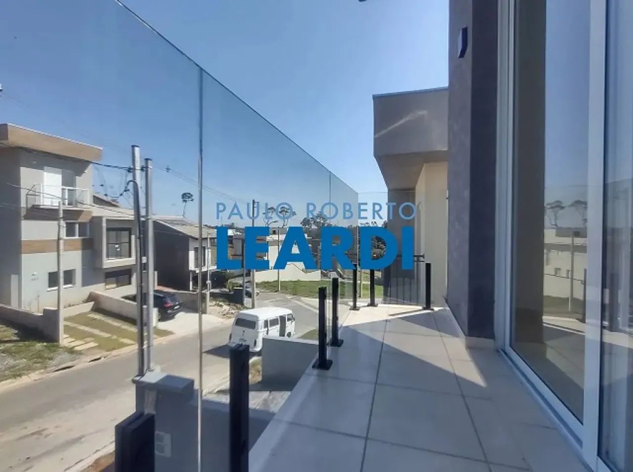 CASA EM CONDOMÍNIO - GRANJA VIANA - SP