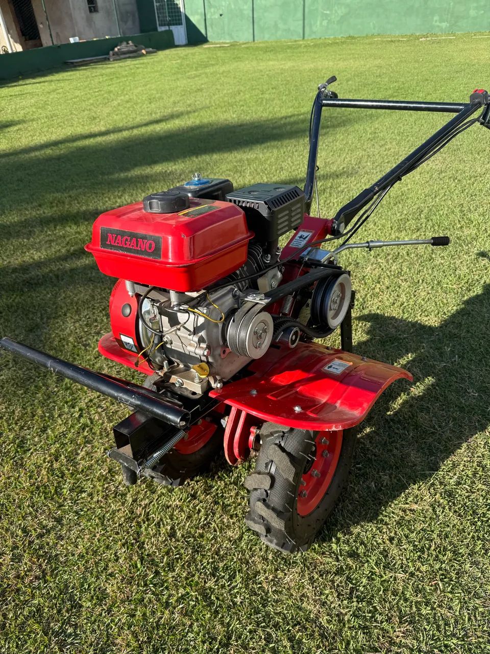 Motocultivador Nagano 7HP 196cc - Apenas 40 Horas de Uso