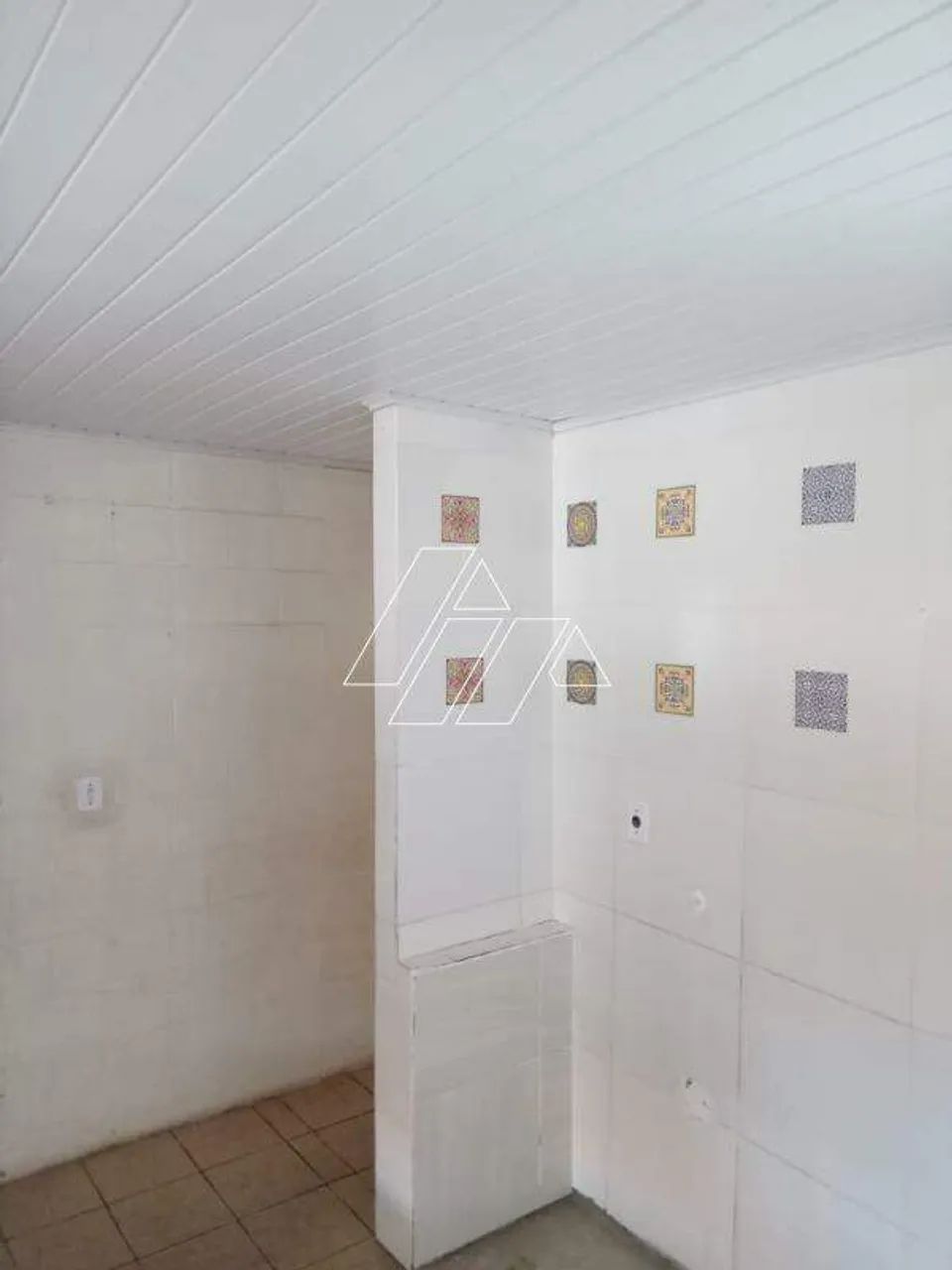Imóvel Bem Localizado com Garagem para 3 Veículos e Edícula Completa - Foto 4