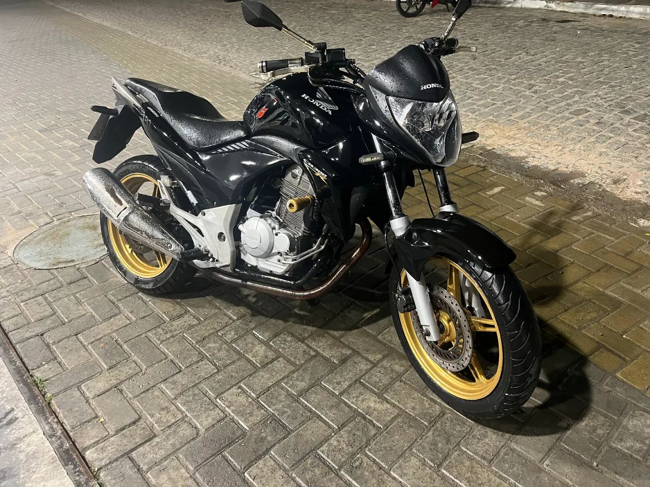 CB 300 2015 - Foto 2