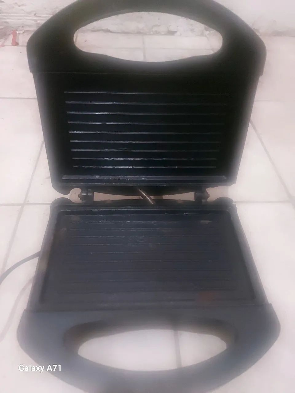 Grill Sanduícheira NKS 220v - Foto 4