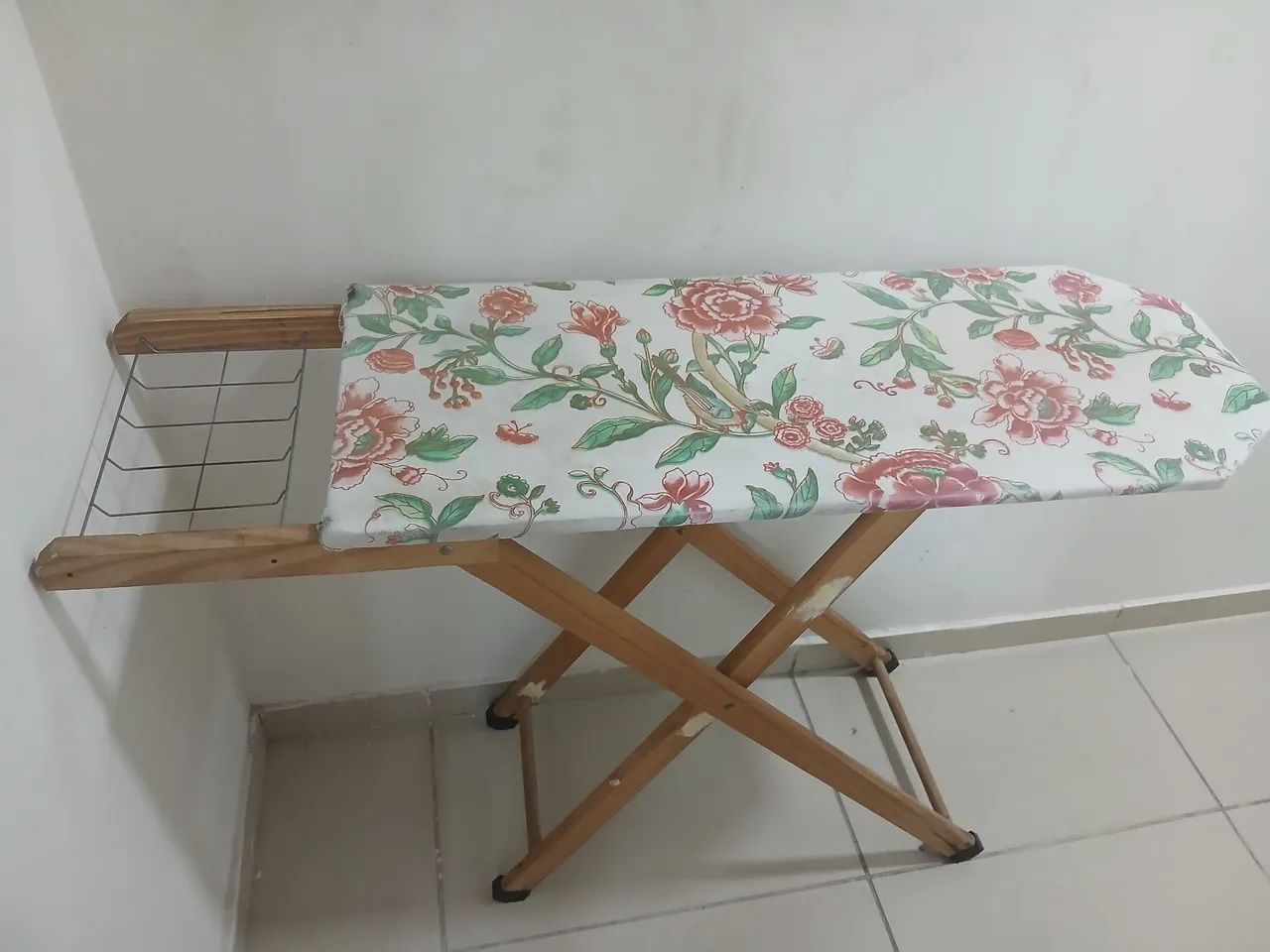 Tábua de passar roupa  - Foto 4