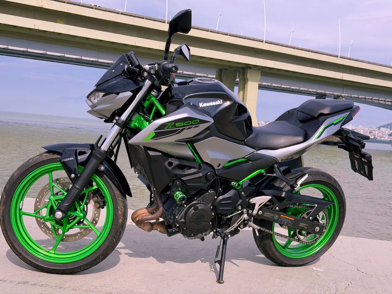 Kawasaki Z500 SE 2025  - Foto 5