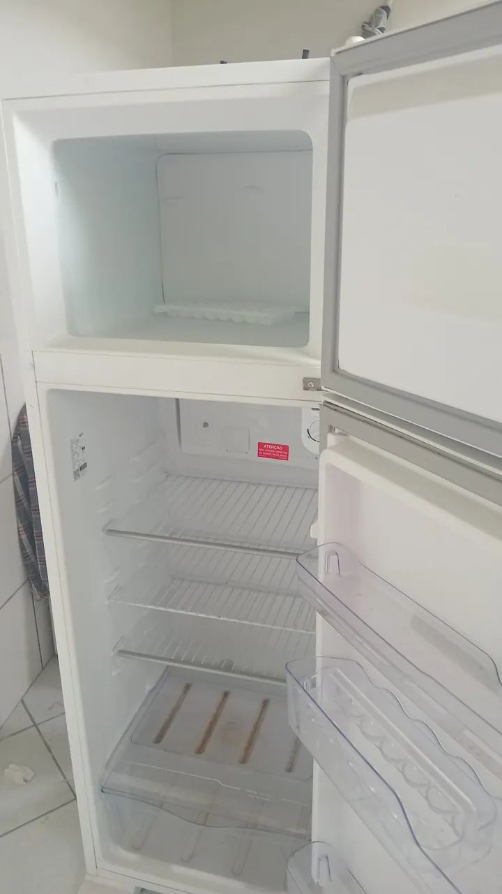 GELADEIRA SEME NOVA 