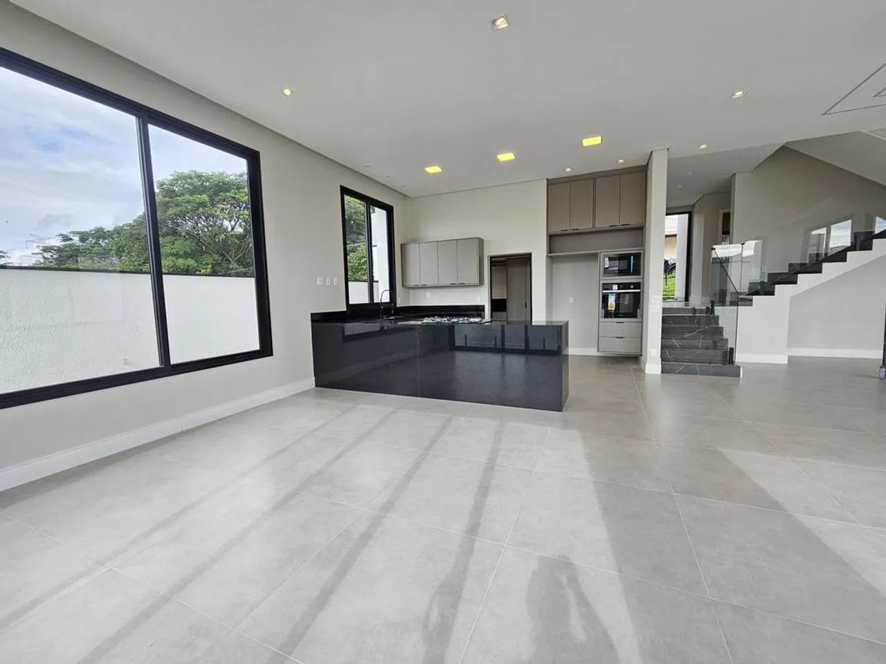 Sobrado para alugar em Campinas, Alphaville Campinas , com 4 suítes, com 342 m² - Foto 3