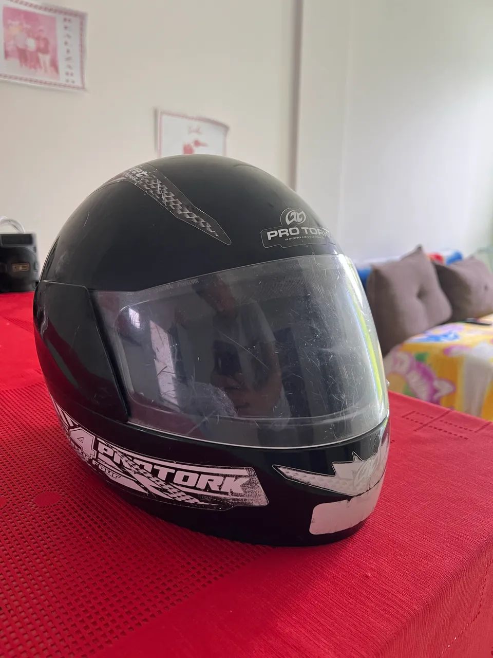 Capacete Pro Tork 4 Street Preto e Branco Tamanho 60 - Foto 4