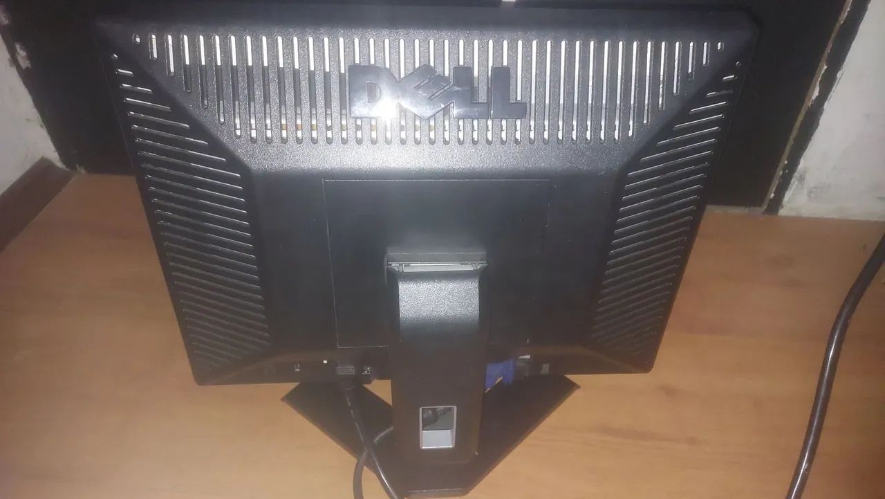 Monitor Dell E157FPc 15" - Testado e Funcionando - Foto 2