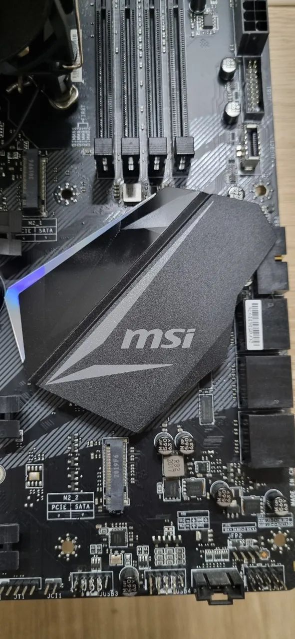 Kit gamer Z390 MSI e I5 9400F com cooler bequiet! - Foto 5