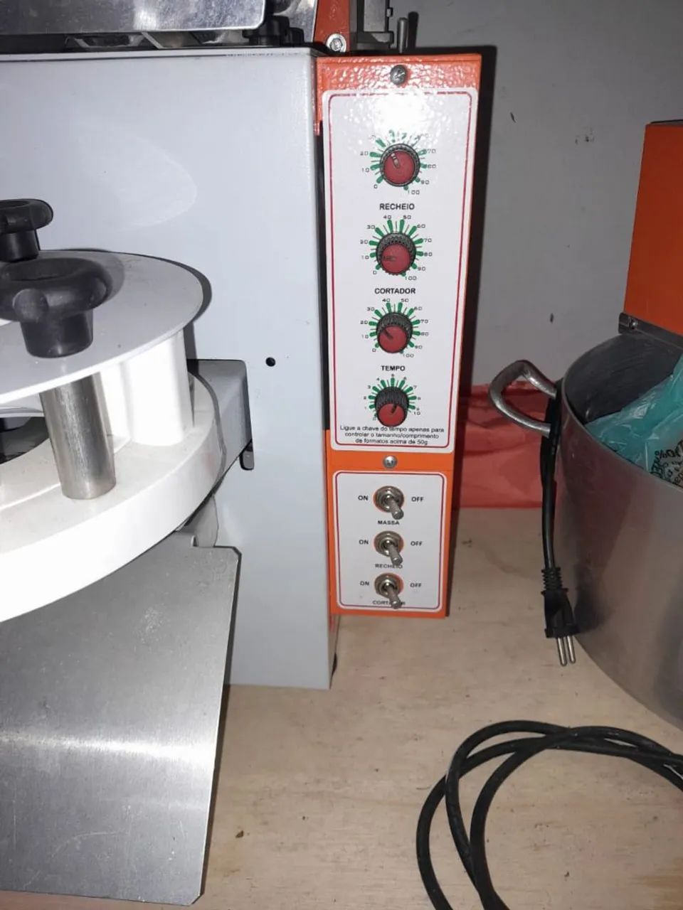 Máquina modeladora de salgadinhos  - Foto 2