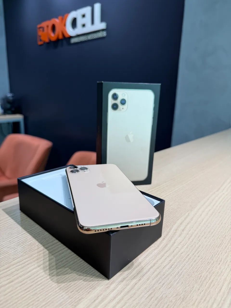 IPhone 11 Pro Max 256GB Gold Seminovo Garantia Loja Física